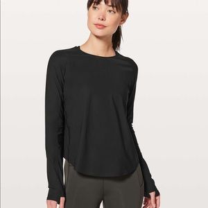Lululemon long sleeve play off the pleats shirt Black size 12